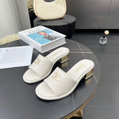 New fashionable and versatile sandals 1024052309