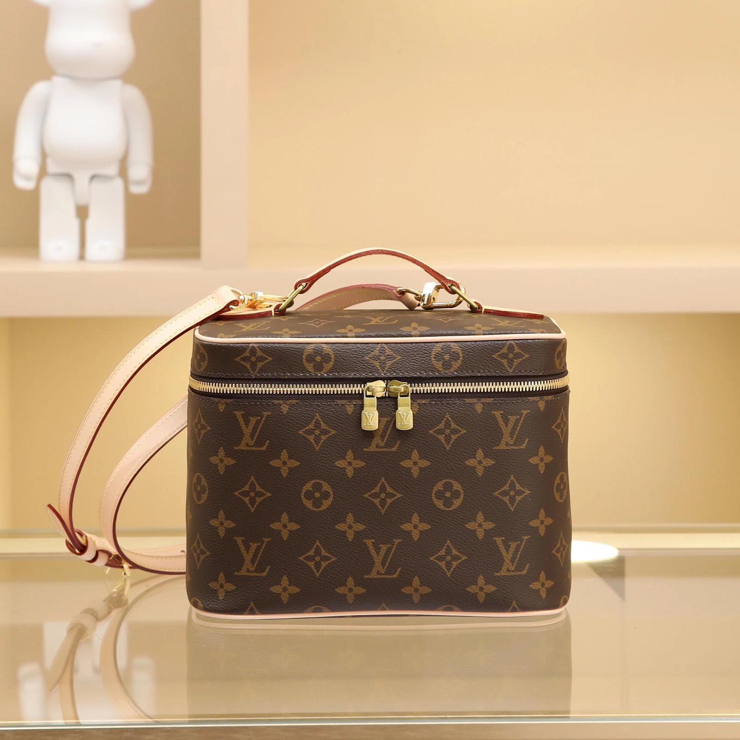 Lvv fashion nice cosmetic bag 0725040101