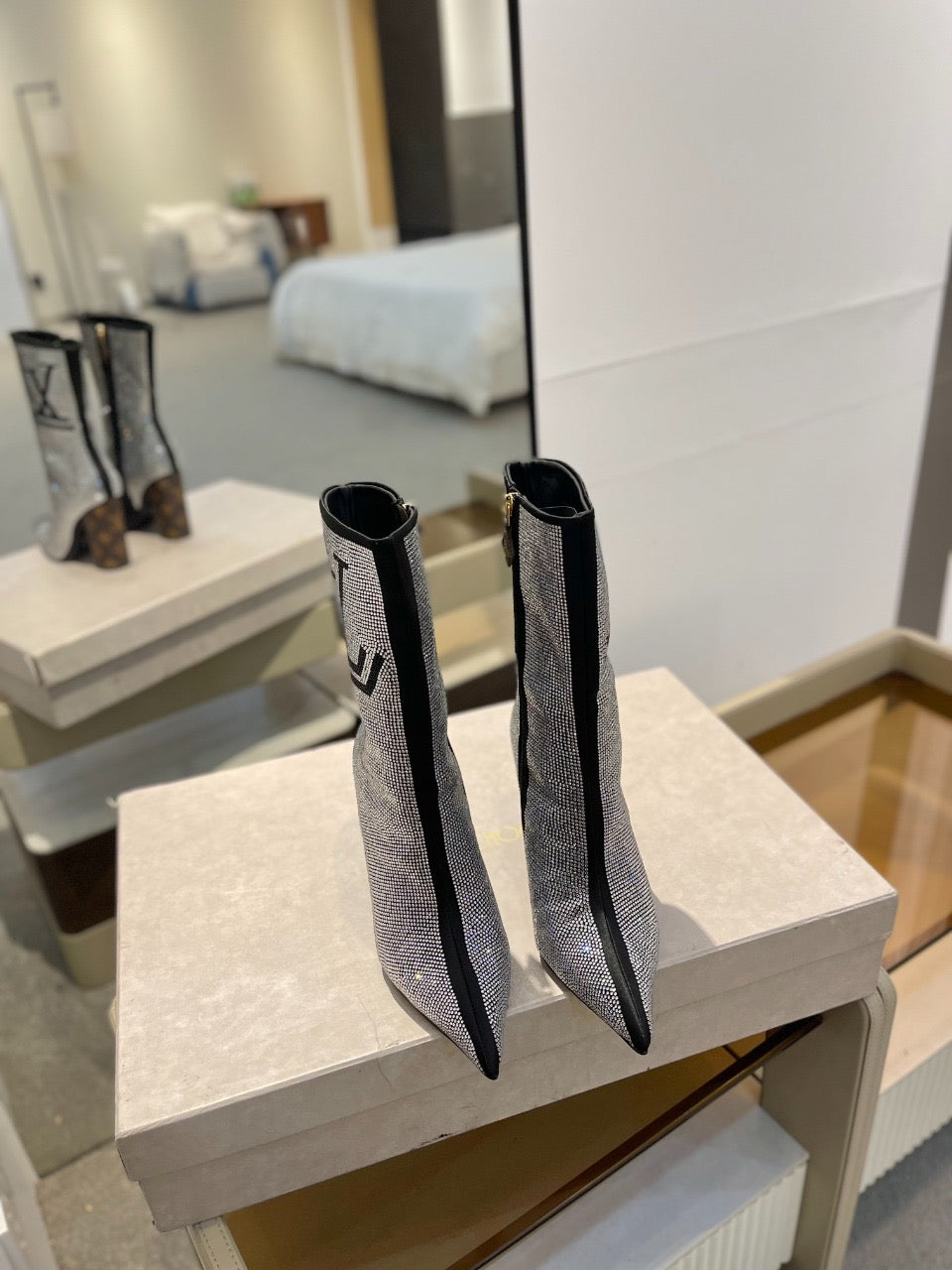 LV fashion rhinestone high-heeled mid-calf boots 0724102305