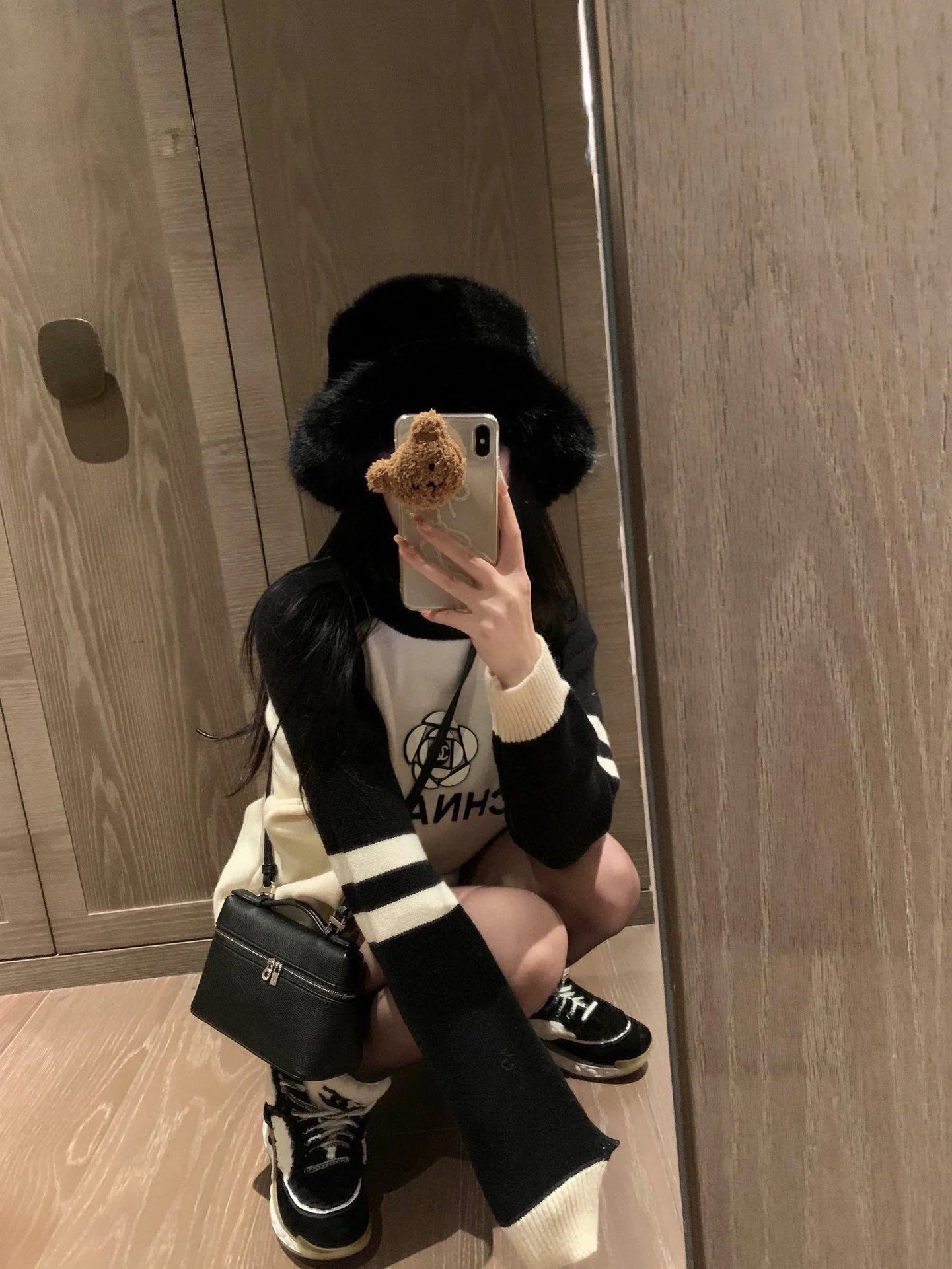 CNL Fashion Camellia Sweater 0724012302