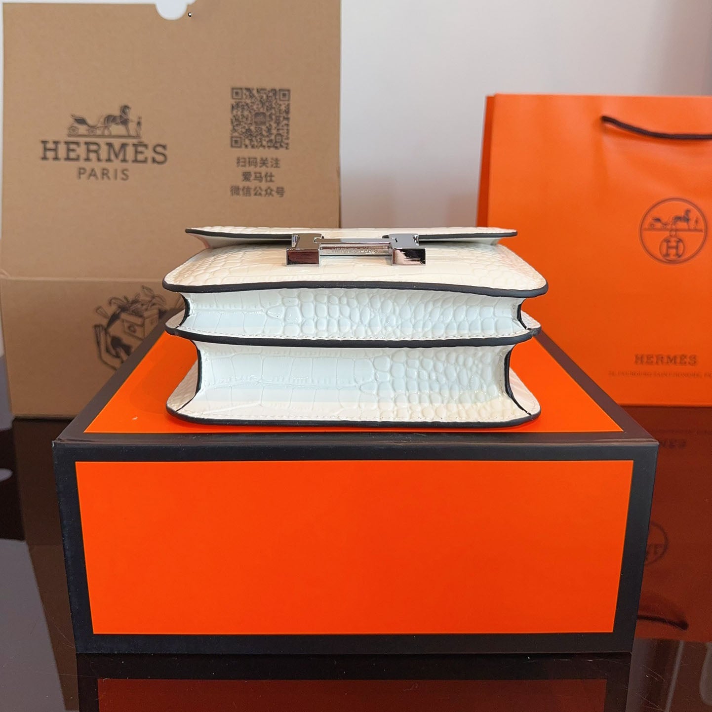 H Fashion Shoulder Bag XC24101007