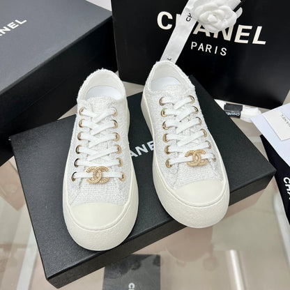 New fashion classic versatile sports sneakers 1024040317