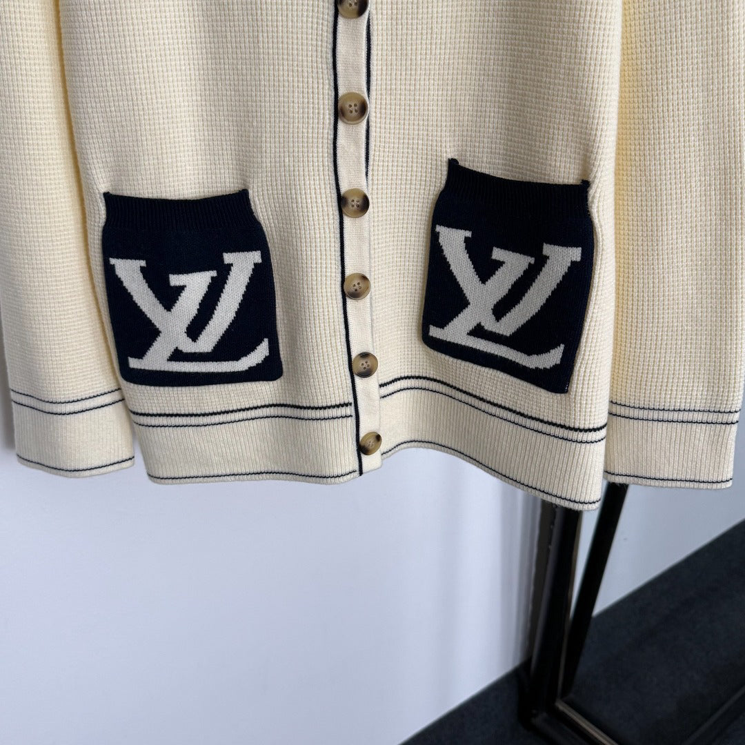 New Color-Blocked Pocket V-Neck Long-Sleeve Knit Sweater 1025092323