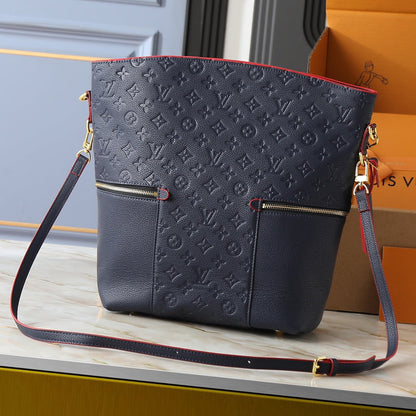 The all-new Melie handbag 1025092202