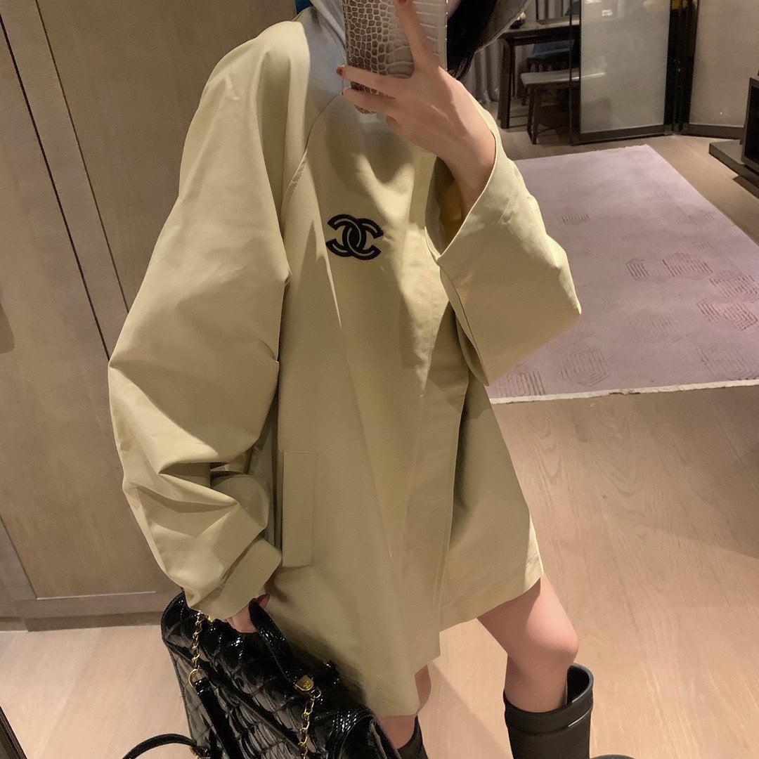 hooded silhouette trench coat XC0823092725
