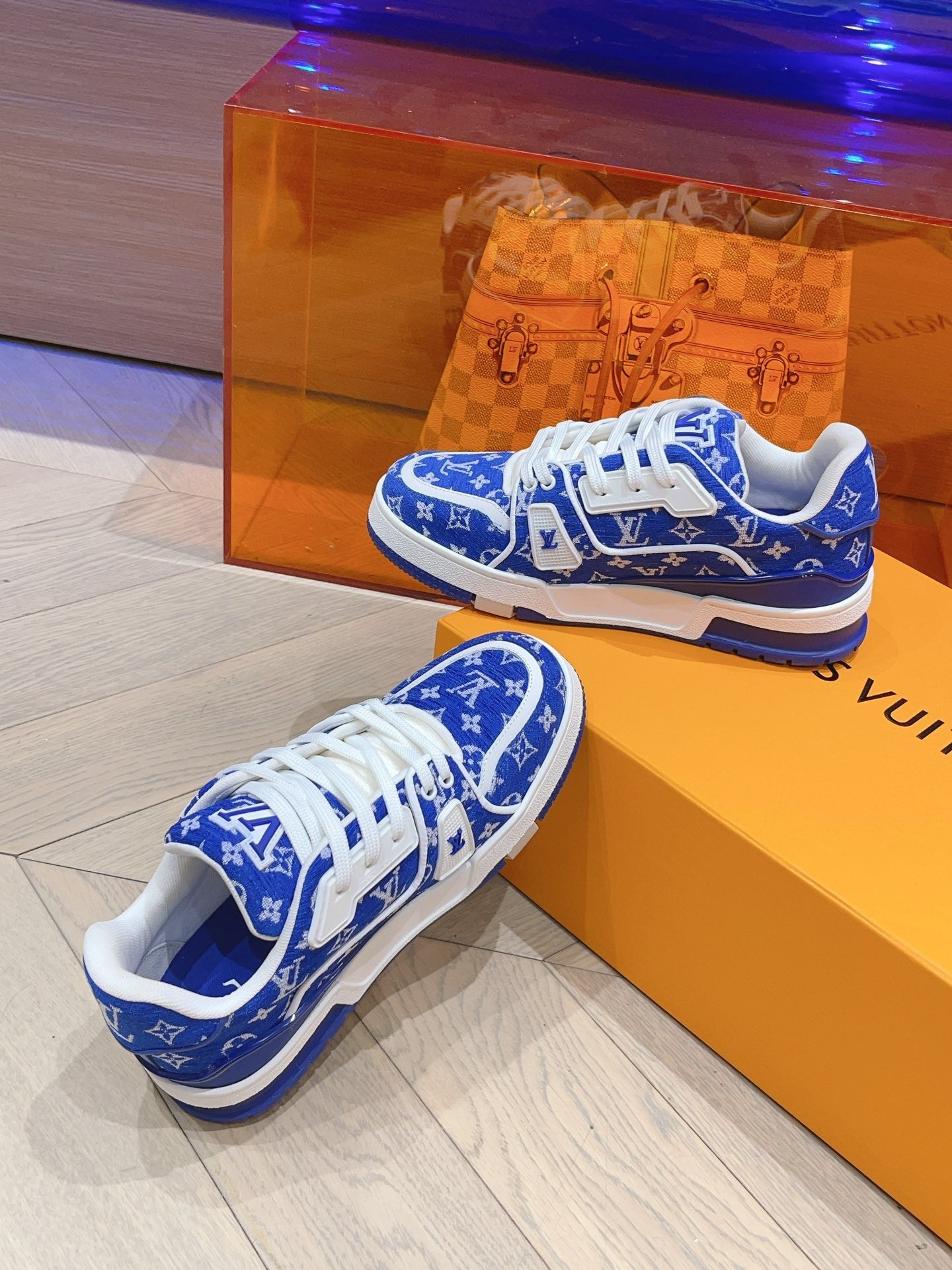 Lvv couple limited series casual denim print sneakers 0725012402