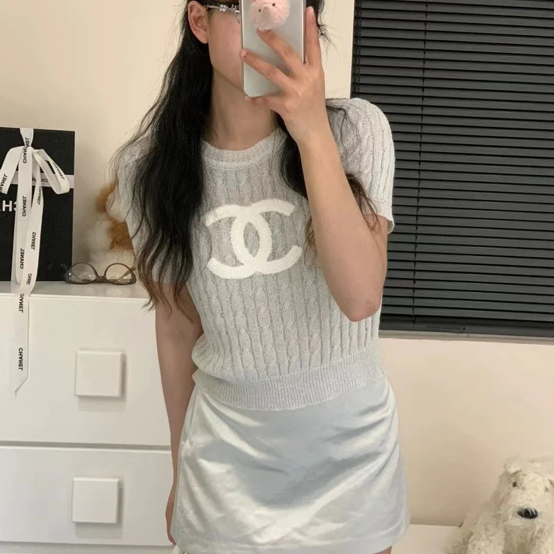 New Embroidered Crewneck Sweater Women's Short-sleeved 1024032511