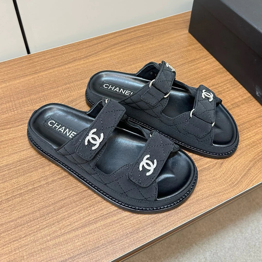 New fashionable and versatile women's sandals 1024031903