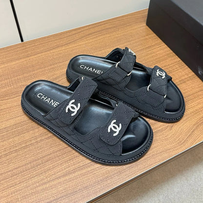 New fashionable and versatile women's sandals 1024031903