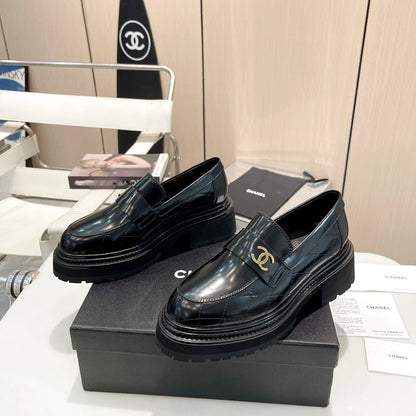 New Fashion C Logo High Quality leather Women's Loafers-WX05202372007