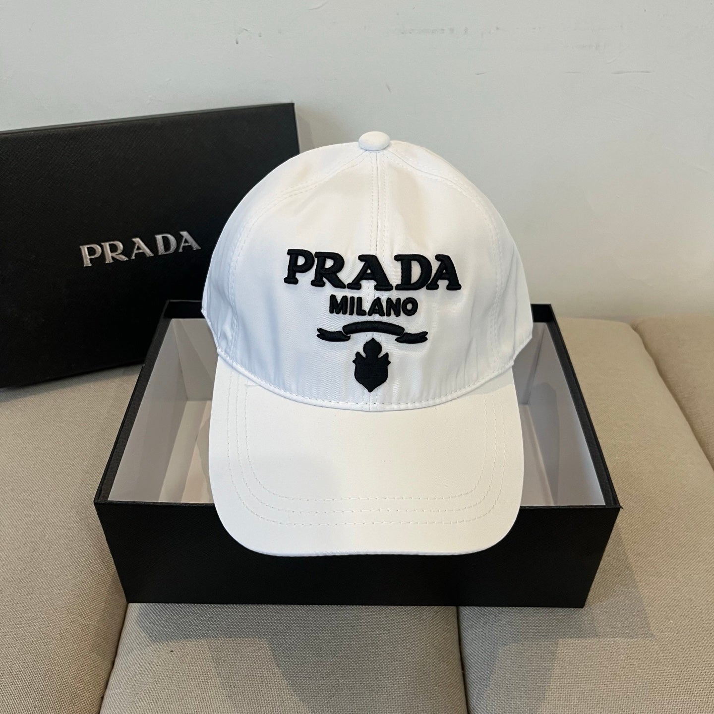 PRD fashionable peaked hat 0725040912