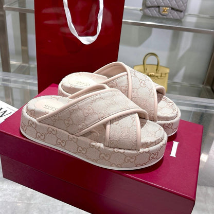 GG cross-upper thick-soled flip-flops 0725052901