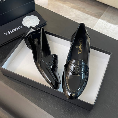 CNL luxury fashion patent leather loafers 0725020801