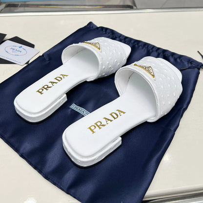 New fashion and versatile flip-flops 1025062404