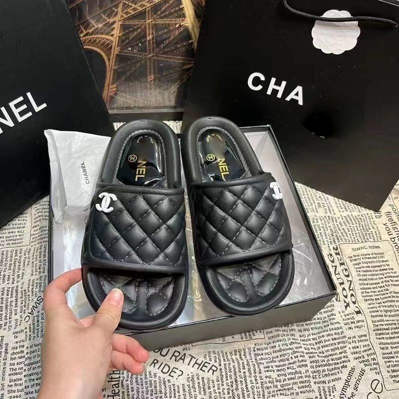 Fashionable and versatile Velcro sandals PD10053104