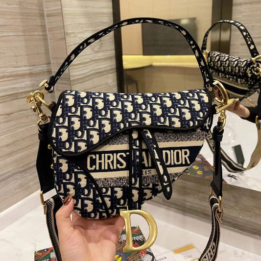 Saddle Bag M0446CRIW_M928