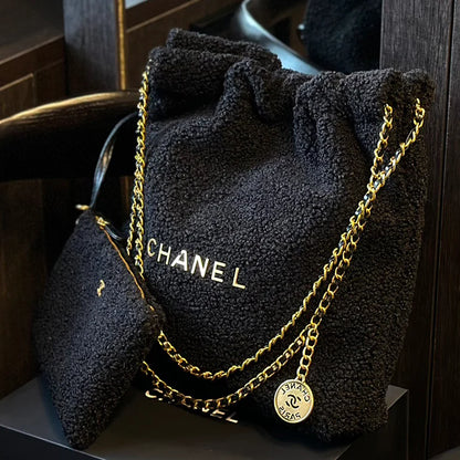 New fashion and versatile lamb wool crossbody bag 1024101209