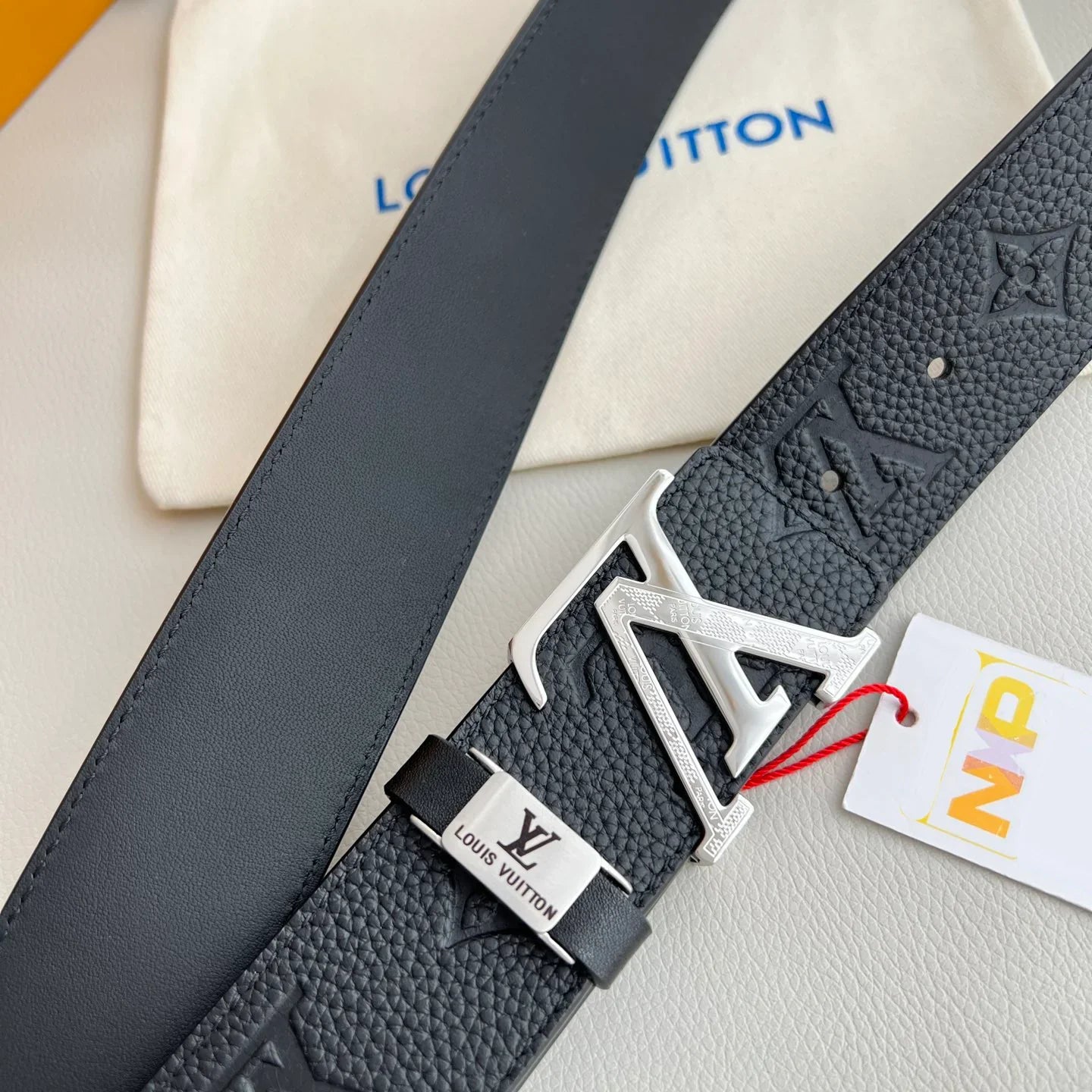 Lv Luxury Genuine Leather Men’s Belt 1025010735