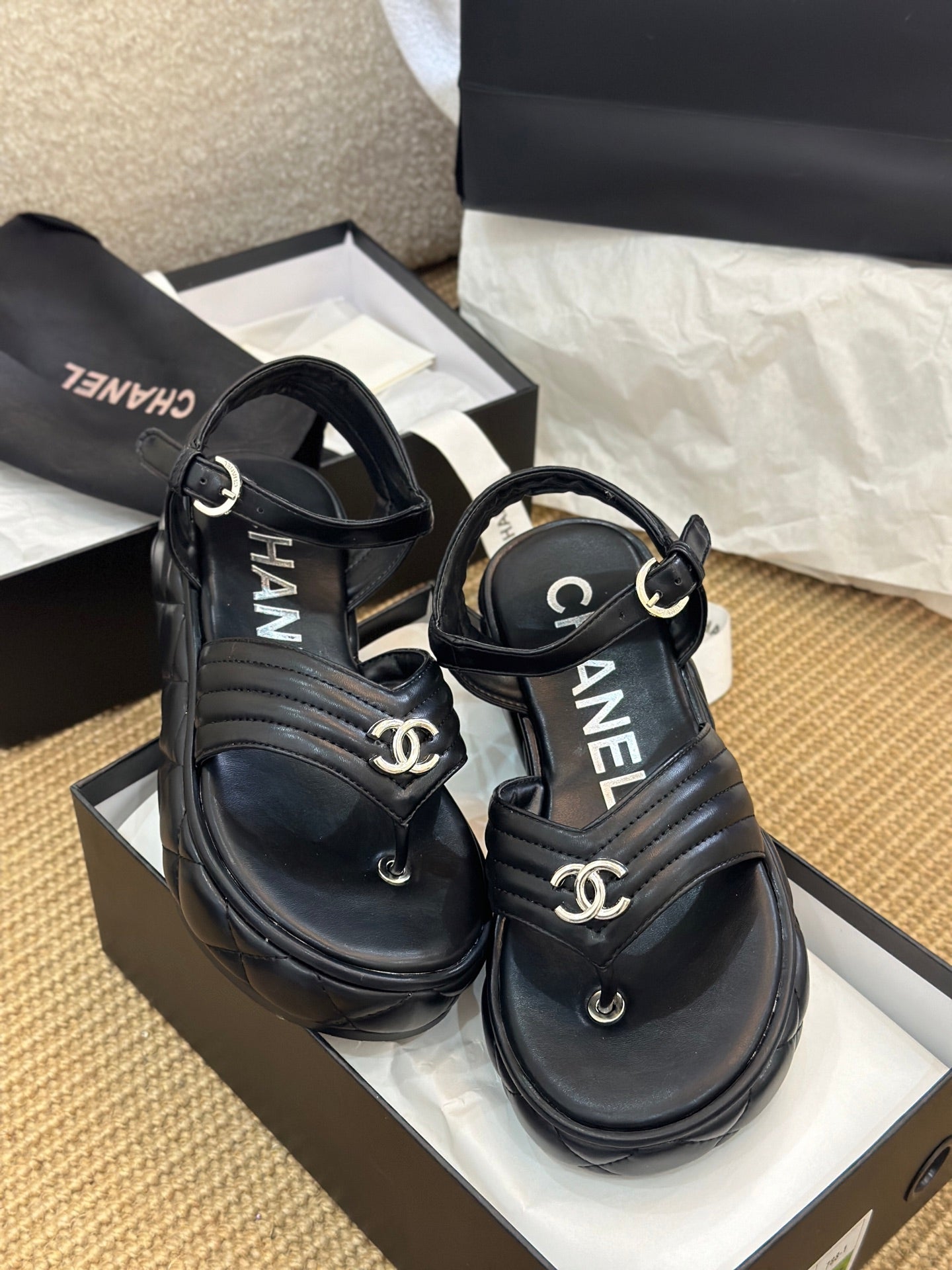 CNL fashion diamond thick-soled sandals 0725050802