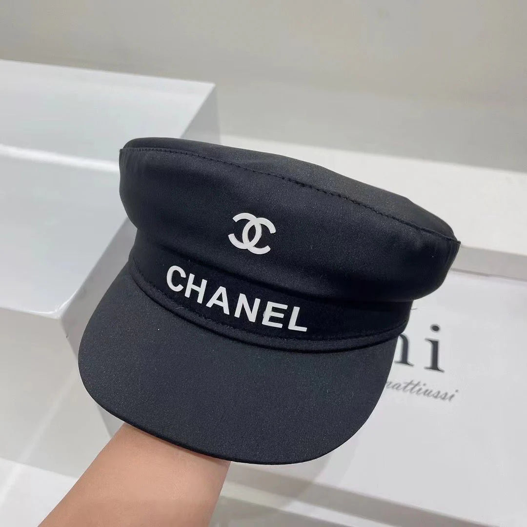 Fashionable flat top beret 1024103105