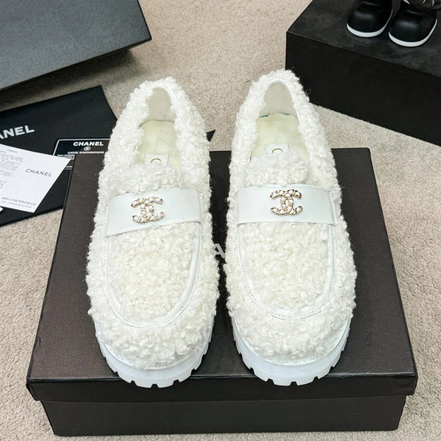 New Lamb's Curl Casual Shoes 1024121604