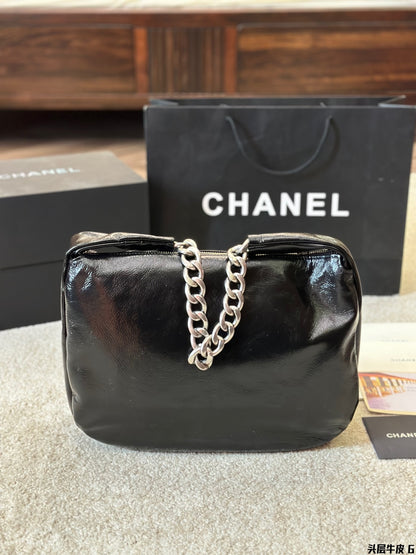 CNL Fashion Leather Underarm Bag 0724102301