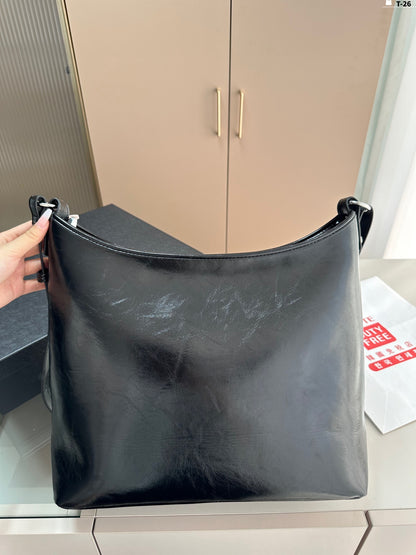 Y waxed leather black and silver underarm shopping bag 0724061208