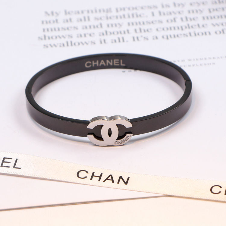 Fashion trend high-end bracelet PD10063012