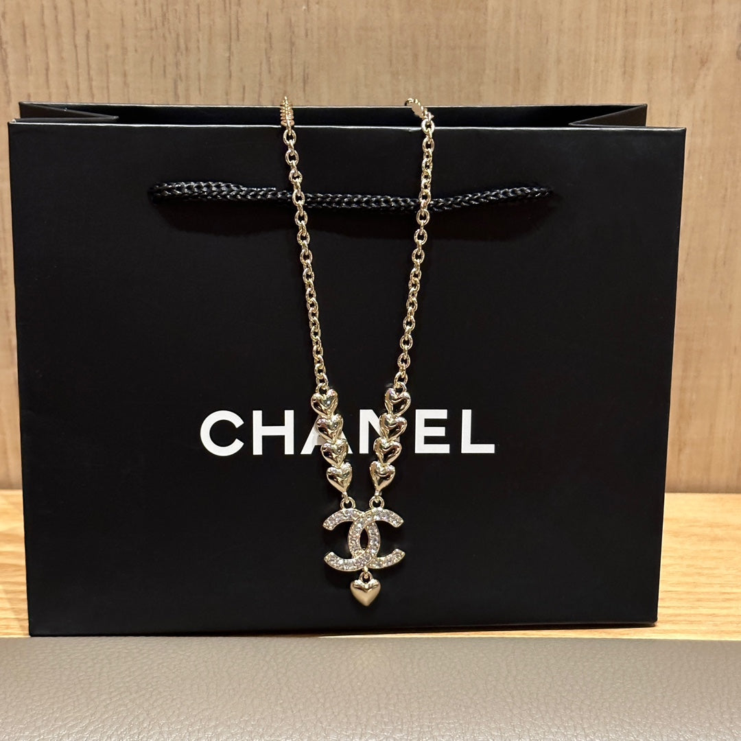 Metal small love necklace XC0823101704