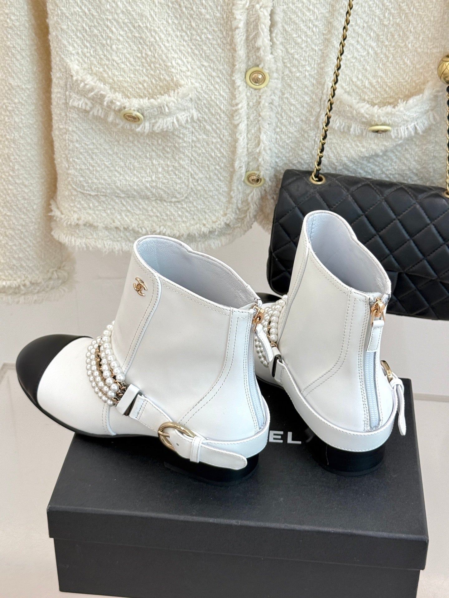 CNL25ss new fashionable pearl chain ankle boots 0725090810