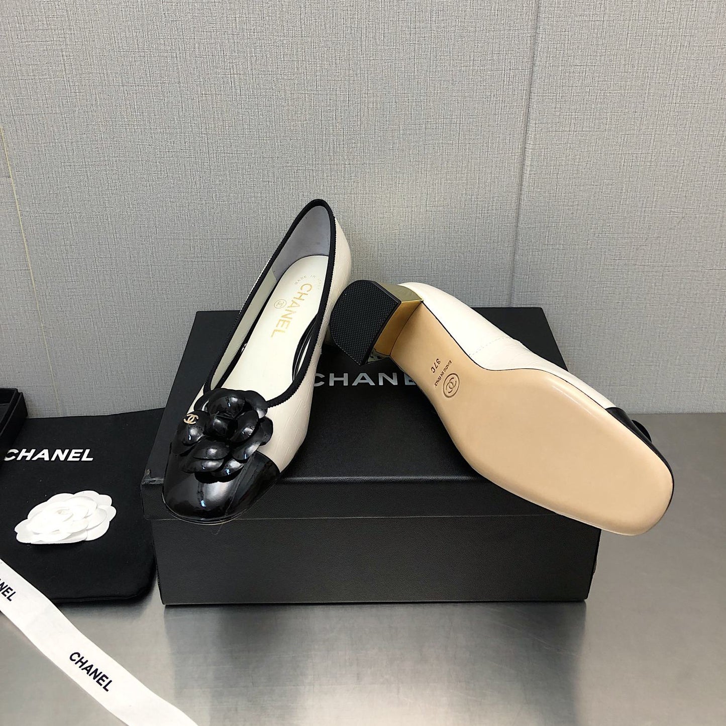 CNL-low-heeled slip-on sandals XC07062911