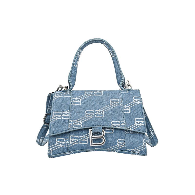 New Fashion Shoulder Bag Retro All-match Portable Small Square Bag 1024041616