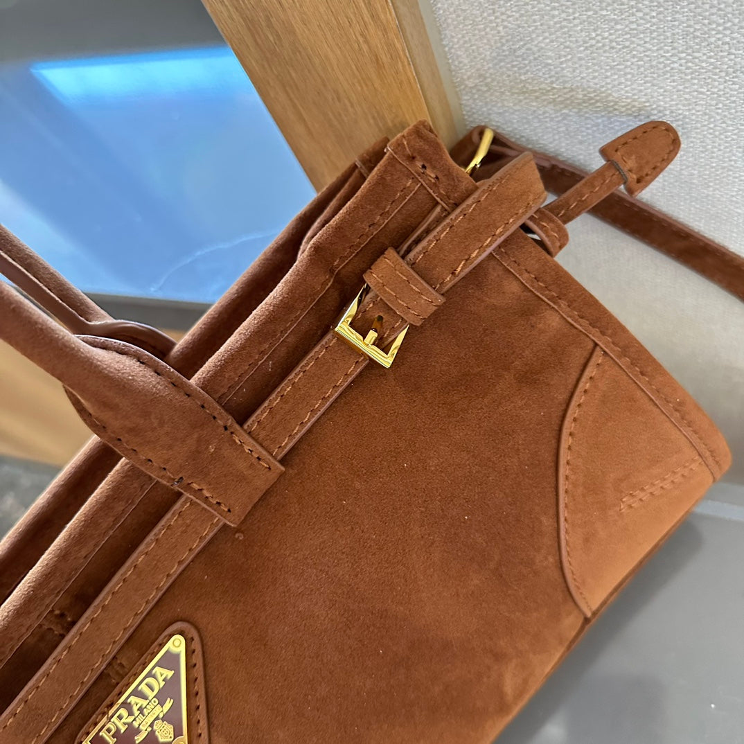 Prd waxed leather crossbody bag 0724082904