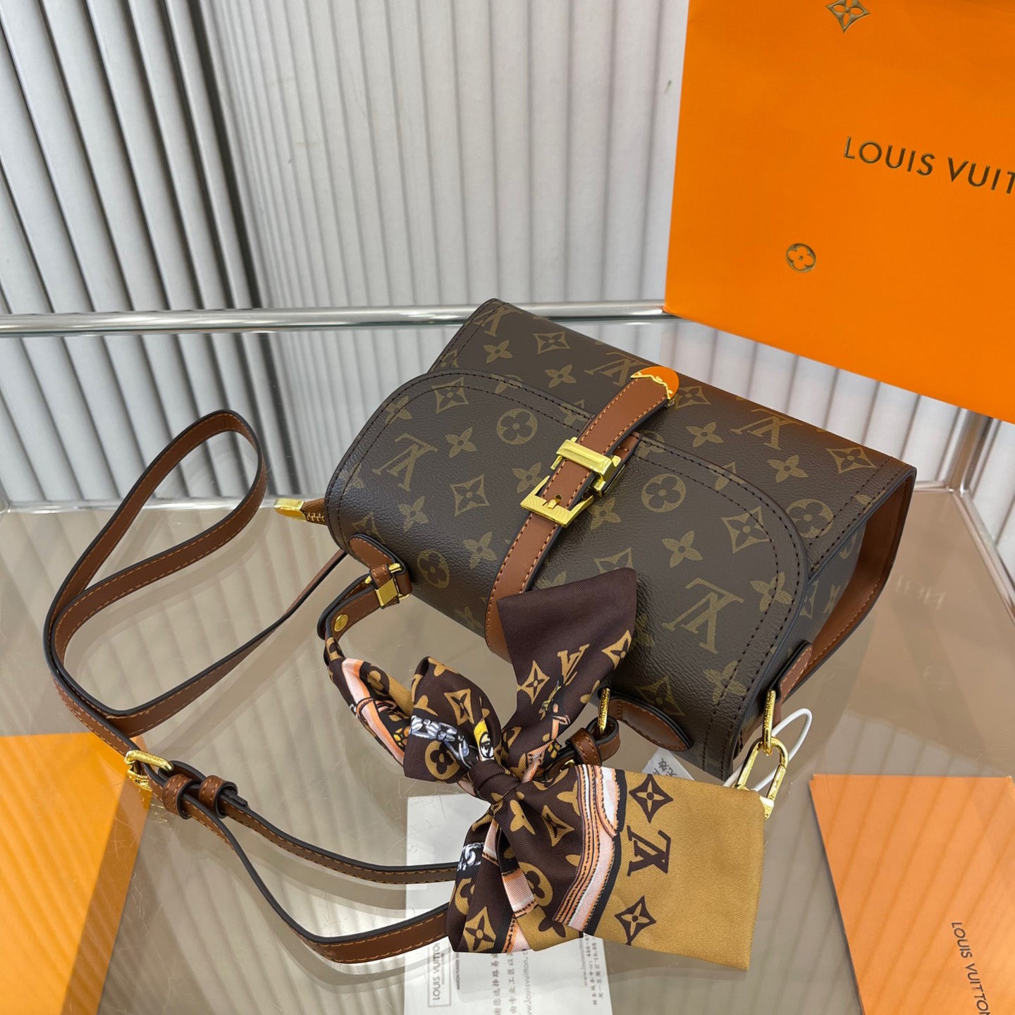 New Trendy V Logo Handbag Crossbody Bag XC16060302