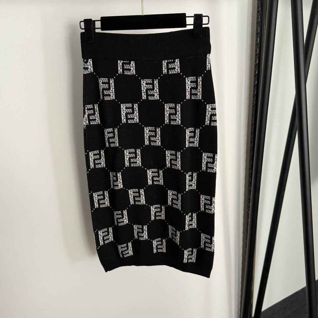 New Color-Blocked F-Letter Knit Skirt 1025092316