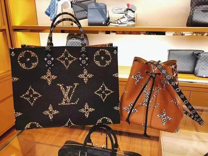 BLACK AND ORANGE JUNGLEGIANT MONOGRAM ONTHEGOTOTE GM,2019