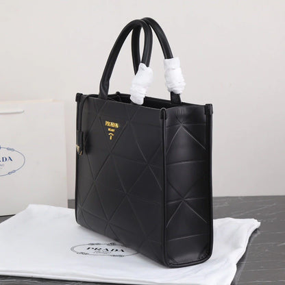 New Fashionable Versatile Tote Bag Large Capacity Shopping Bag 1024011917