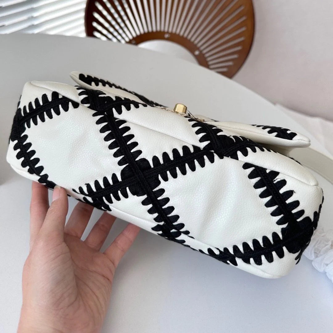 New fashionable versatile crossbody bag 1024012311