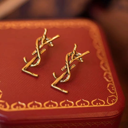 New Fashionable French Earrings 1024010317