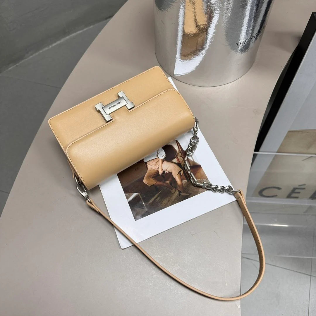 New Fashion Chain Underarm Bag Shoulder Small Square Bag 1024032025