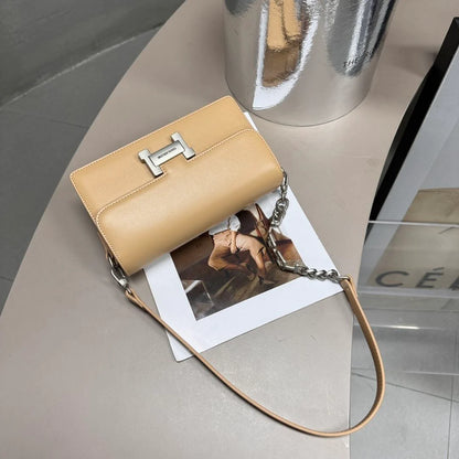 New Fashion Chain Underarm Bag Shoulder Small Square Bag 1024032025