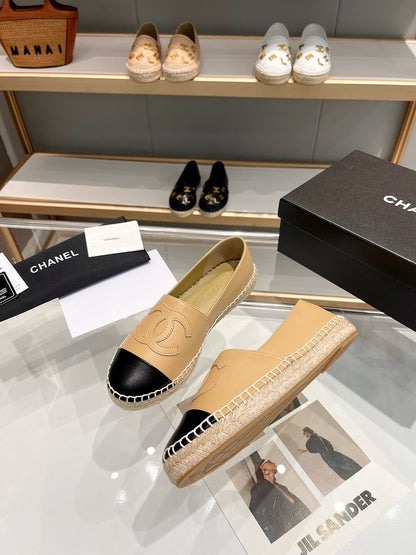 New Fashion CC Logo Women's Loafers