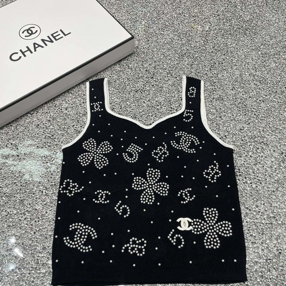 New Sleeveless Top Design Sense Short Sling Base Shirt 1024031115