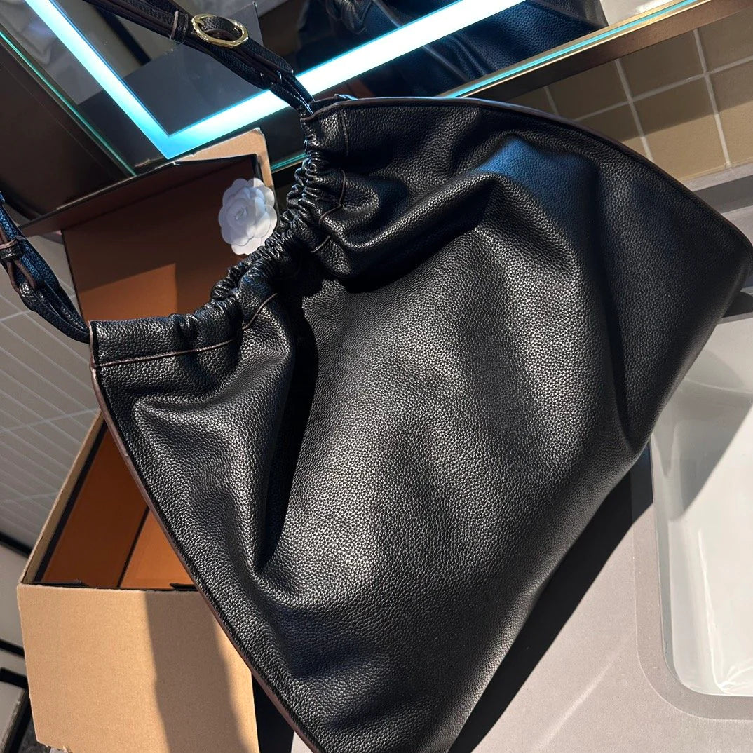 New fashionable versatile crossbody bag 1024012409