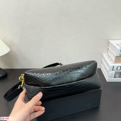 CNL zipper shoulder bag 1824062601