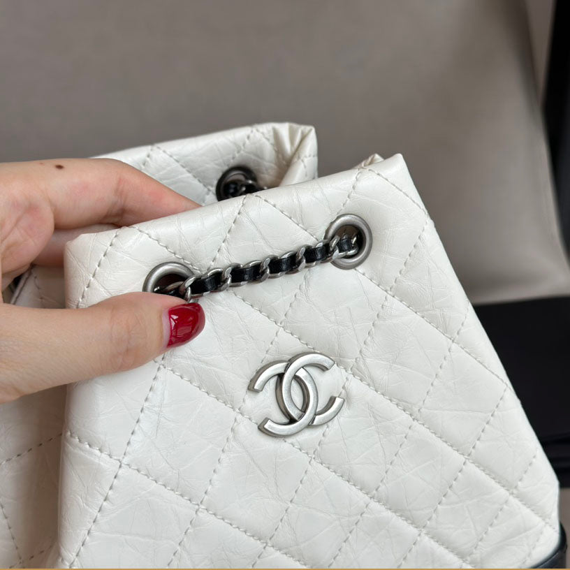 CH Gabrielle Hobo Backpack fb0424091024