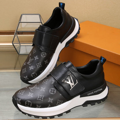 V-print Velcro sneakers  XC07070601