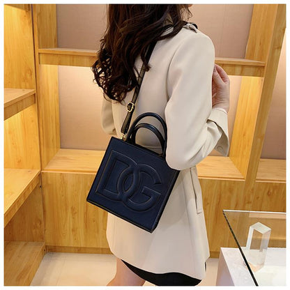 New Fashion Versatile Handbug 1023121903