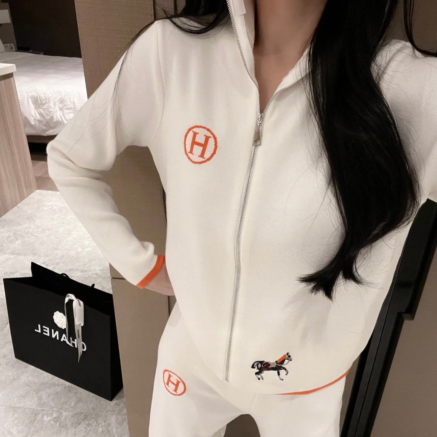 HH Fashion jacquard knit suit 0724101109