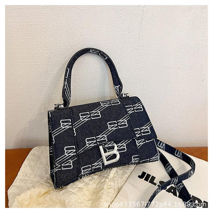 New Fashion Shoulder Bag Retro All-match Portable Small Square Bag 1024041616